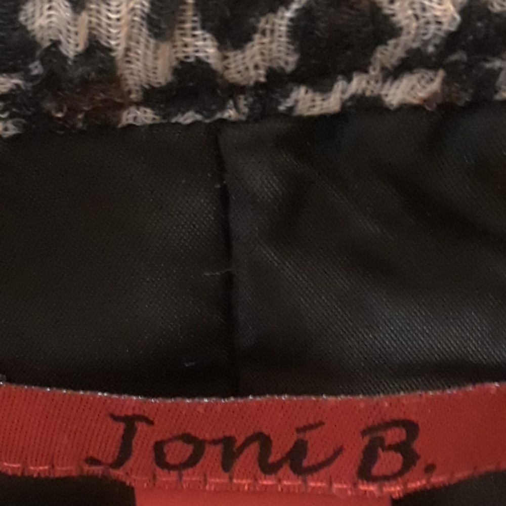 Jacket - Picture 2 of 4